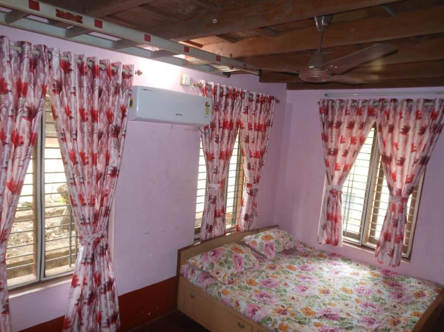 Runnin Airport - Homestay Gurpur Екстер'єр фото