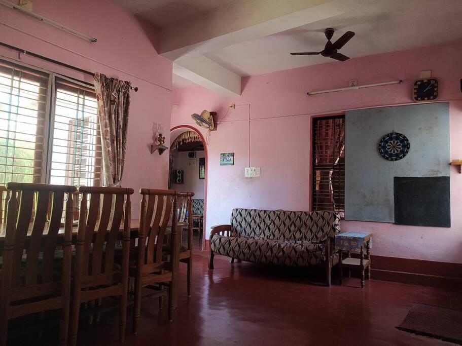 Runnin Airport - Homestay Gurpur Екстер'єр фото
