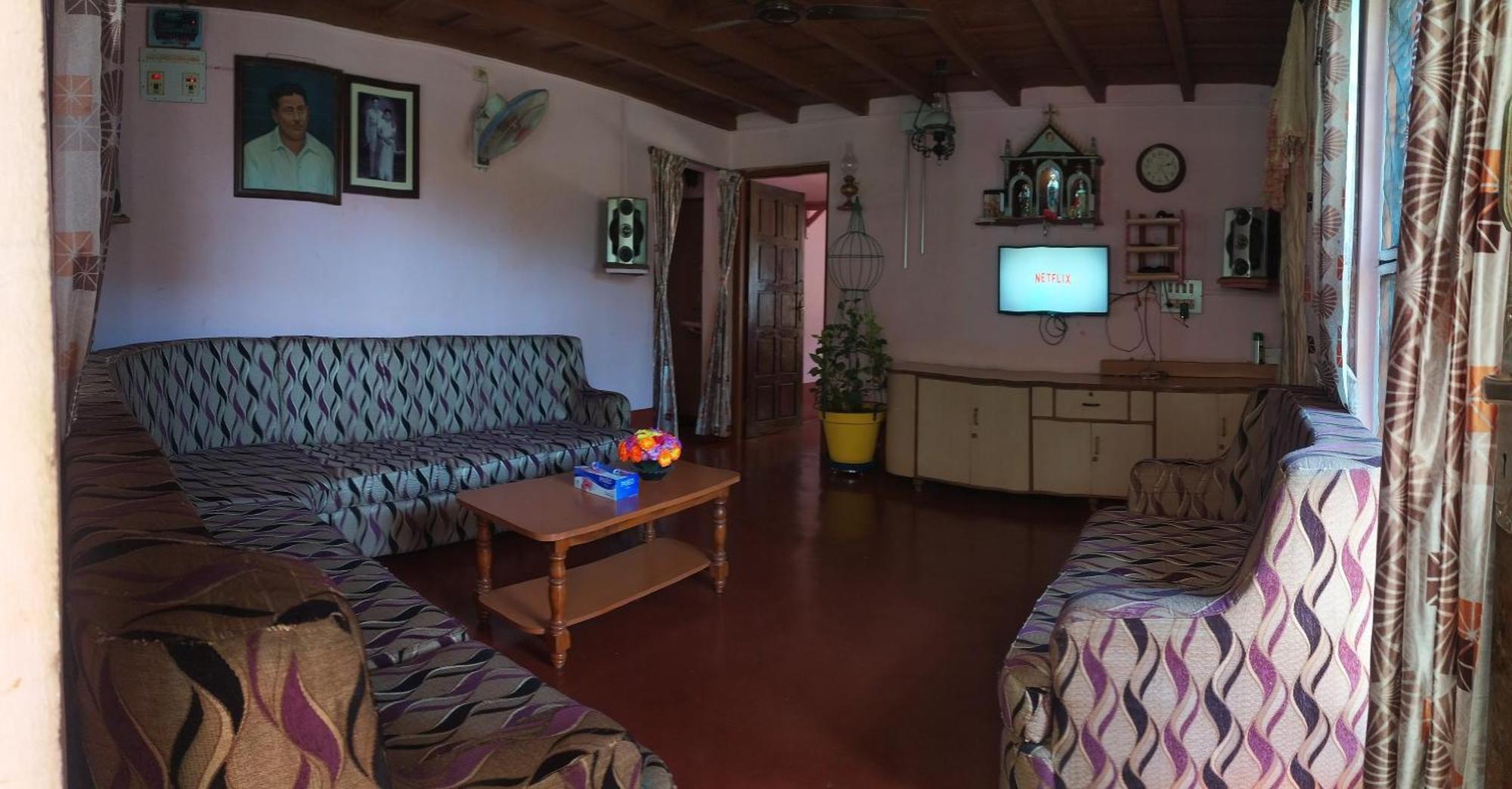 Runnin Airport - Homestay Gurpur Екстер'єр фото